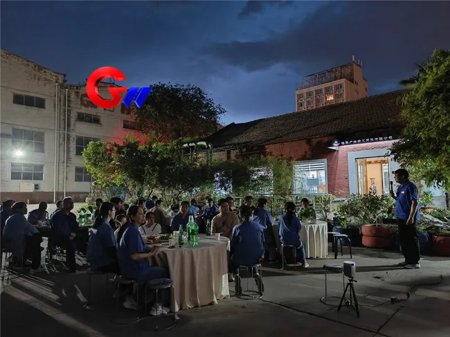 勞動(dòng)節(jié)快樂(lè)