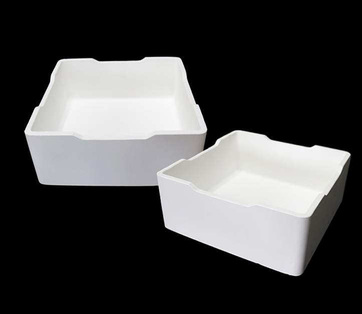  石英陶瓷坩堝:方形石英陶瓷坩堝